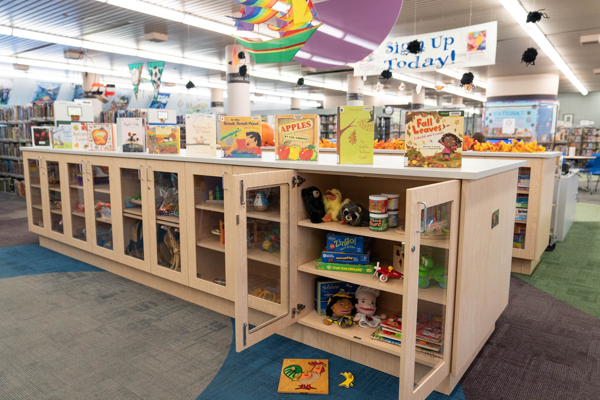 Game Shelf Toys To Checkout